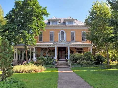 Beall Mansion An Elegant Hotel Alton