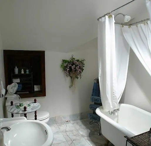 Beall Mansion An Elegant Hotel 4*